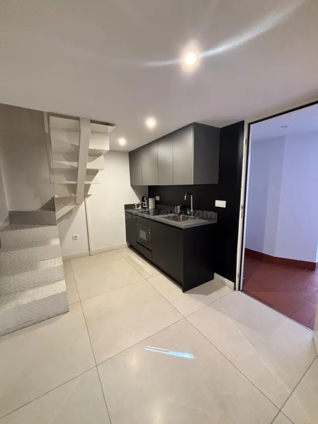 ¡ALQUILER! APARTAMENTO DÚPLEX DE OBRA NUEVA EN CASA SEÑORIAL - foto 3