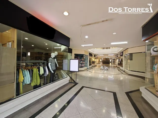 Local comercial 60m² en venta - Hipodromo — 25