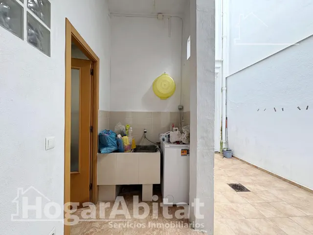 ¡Vistas a las montañas! Casa amplia y luminosa para reformar con patio y gran terraza — 9