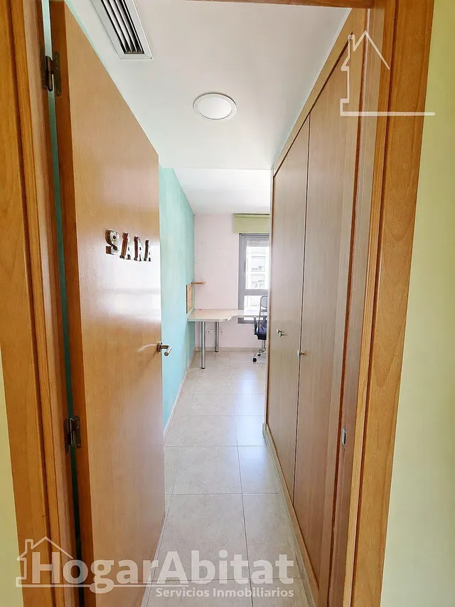 MUY AMPLIO Y EXTERIOR EN RESIDENCIAL CON GARAJE, TERRAZA Y PISCINA — 24