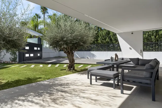 Chalet 5 habitaciones 635m² en venta - Marbella — 38