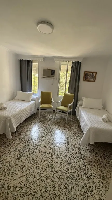 Alquiler temporal junto a la estación de santa justa – ideal para profesionales docentes y sanitarios — 4
