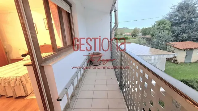 CASA ADOSADA, DISPUESTA PARA ENTRAR A VIVIR. HAZAS DE CESTO. — 41