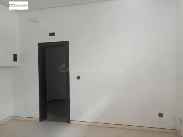 LOCAL CENTRICO ACONDICIONADO — 4