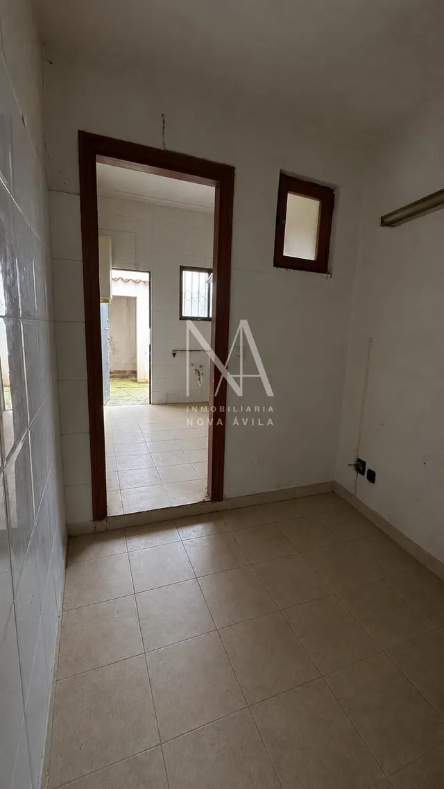 LOCAL ZONA  EL FIGUERAL — 18
