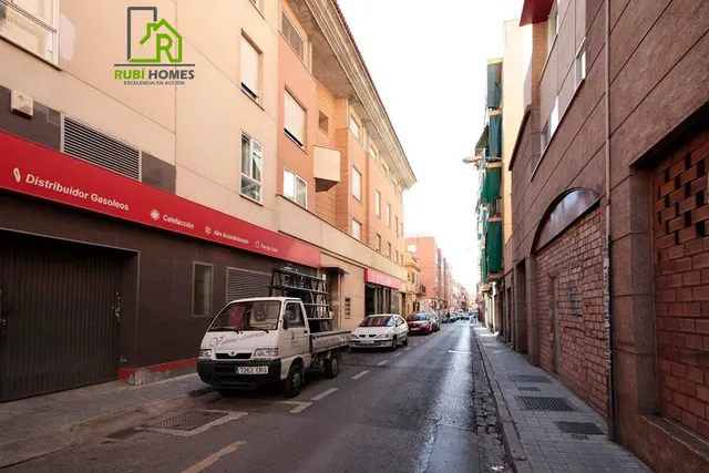 Magnifica vivienda con garaje en vergeles, junto a palacio de deportes — 25