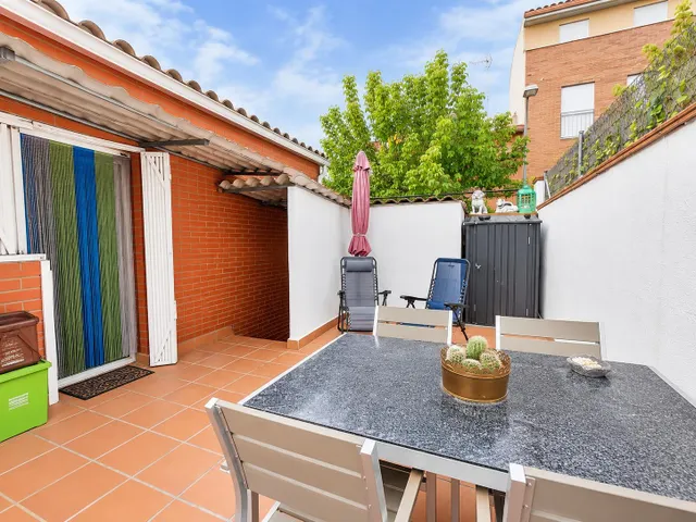 Vivienda esquinera con garaje — 11