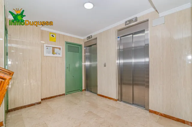 Piso de 4 dormitorios en Avenida de America. Con vistas despejadas. — 21