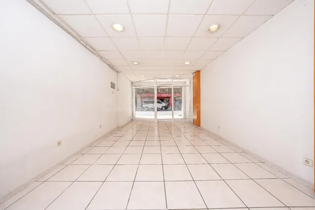 Local comercial, zona Centro - foto 3