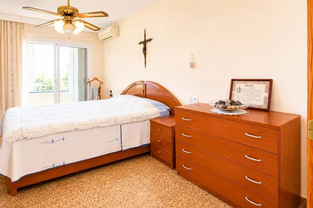 Amplio apartamento con terraza a 400 m de la playa de Santa Ponsa — 16