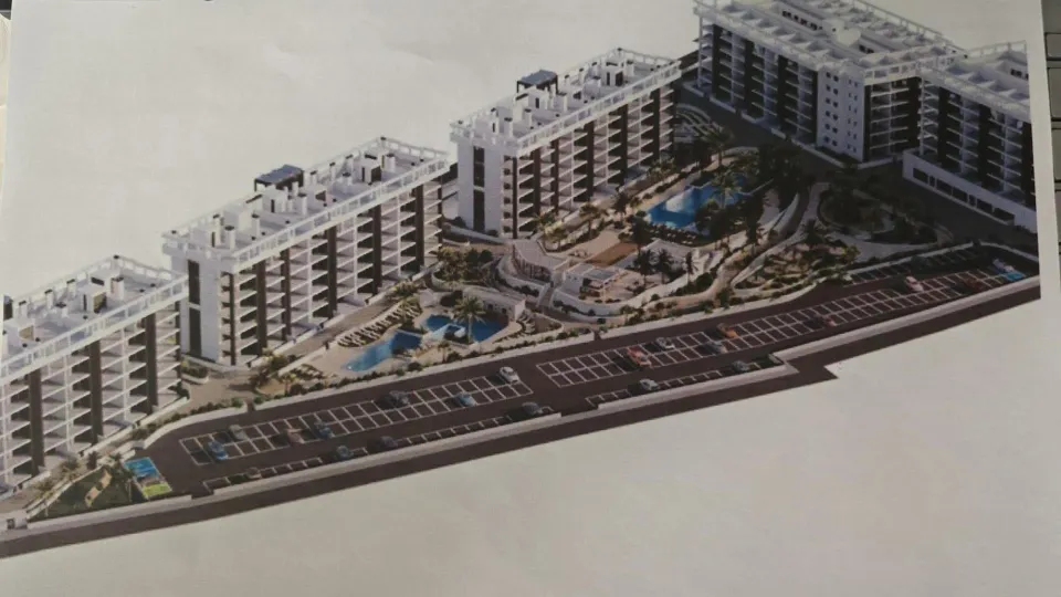 APARTAMENTO  A 700 METROS DEL MAR,