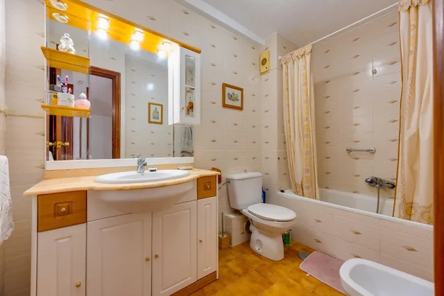 Ático duplex con solárium, vistas al mar y a 280 metros de la playa de La Mata — 26
