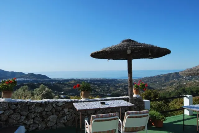 Magnifica villa con posibilidad de negocio en Frigiliana — 27