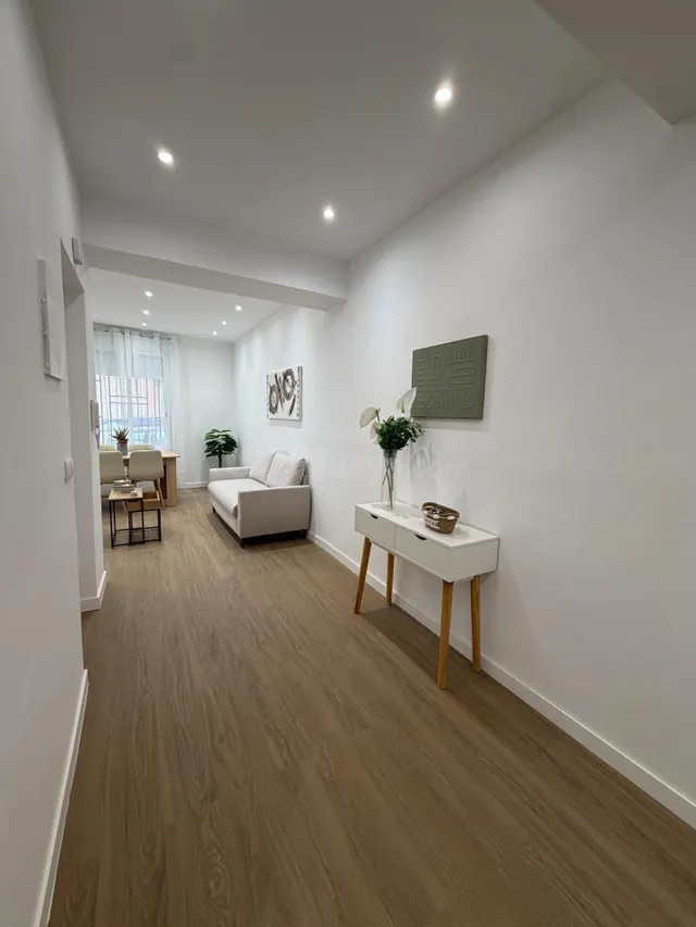 Vivienda totalmente reforma de tres habitaciones en el centro de Castellón — 5