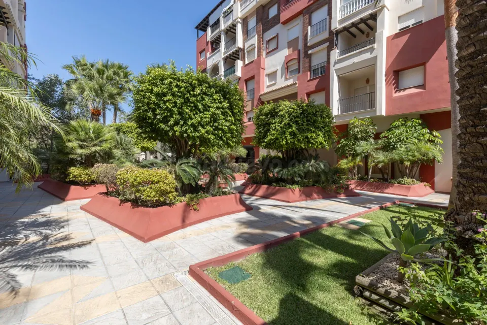 VIVIR JUNTO AL MAR, CON TODO LO QUE NECESITAS PISO EN VENTA EN PLAYA DE MOTRIL – 83 m2 – 3 DORMITORIOS – 2 BAÑOS – TERRAZA CON VISTAS AL MAR