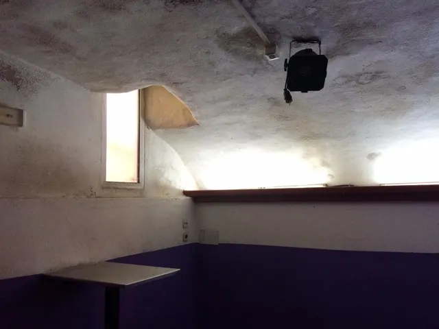 OPORTUNIDAD EN ALAIOR – LOCAL COMERCIAL CON LICENCIA EN PLENO CENTRO HISTÓRICO — 8