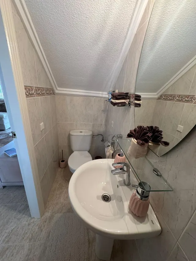 GRAN ADOSADO EN CIUDAD QUESADA: 3 HAB, 2 BAÑOS — 9