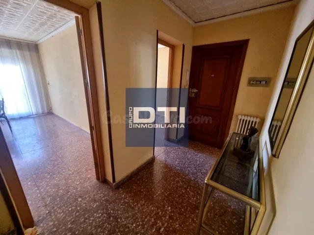 Piso de 4 habitaciones con cochera privada en venta – San Pa