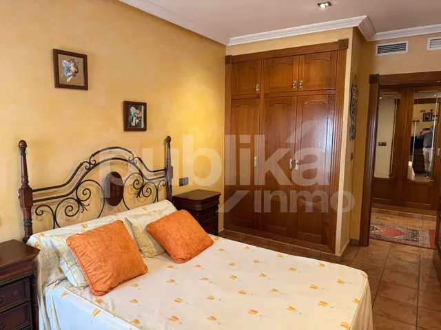 Casa 4 habitaciones 439m² en venta - CENTRO — 24