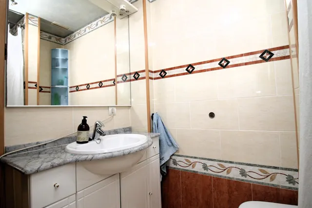 PISO EN VENTA EN ZONA SANTA CATALINA/INDUSTRIA — 10