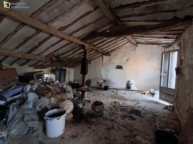 Se vende casa en Quintanapalla, Burgos — 25