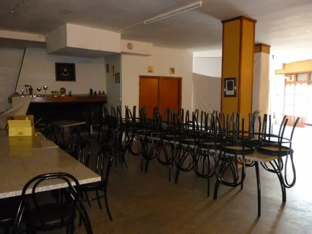 Local comercial en Agullent — 3