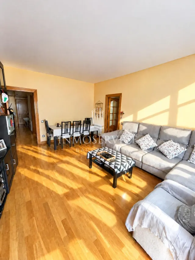 Piso en Venta en Horta — 3
