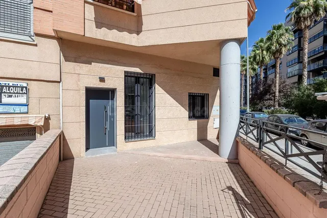 Vivienda a estrenar en urbanización privada en Parque Almunia con sauna, gimnasio y piscina comunitaria. — 4