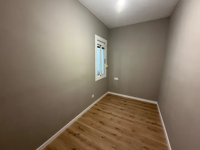 Piso reformado de 3 habitaciones con patio en Gràcia — 35