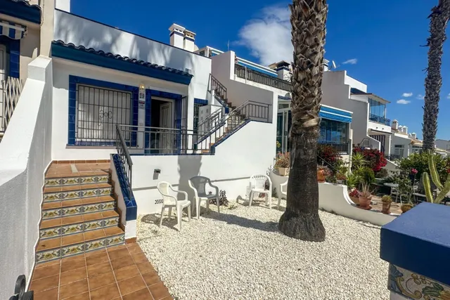 Adosado 2 habitaciones 64m² en venta - Villamartín-Las Filipinas — 2