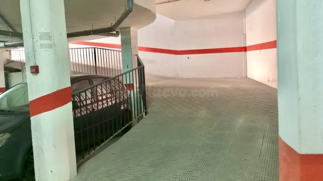 PLAZAS DE GARAJE EN LOS MONTESINOS, PARA COCHES GRANDES, POR