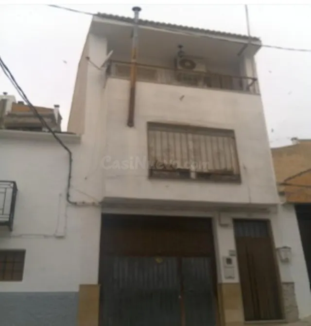 VENTA DE CASA ADOSADA EN QUESADA (JAÉN) - foto 2