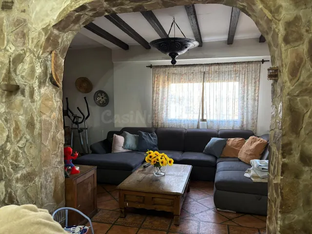 Acogedor Chalet en Algeciras con Piscina y Amplio Jardín — 23