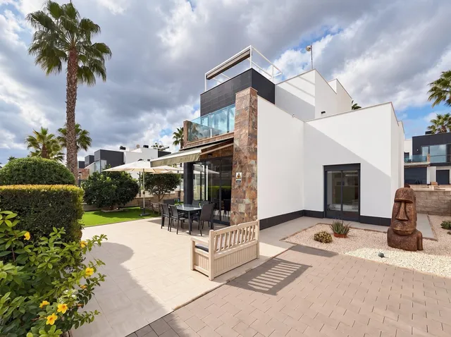 Dúplex 3 habitaciones 98m² en venta - Lomas de Cabo Roig — 28
