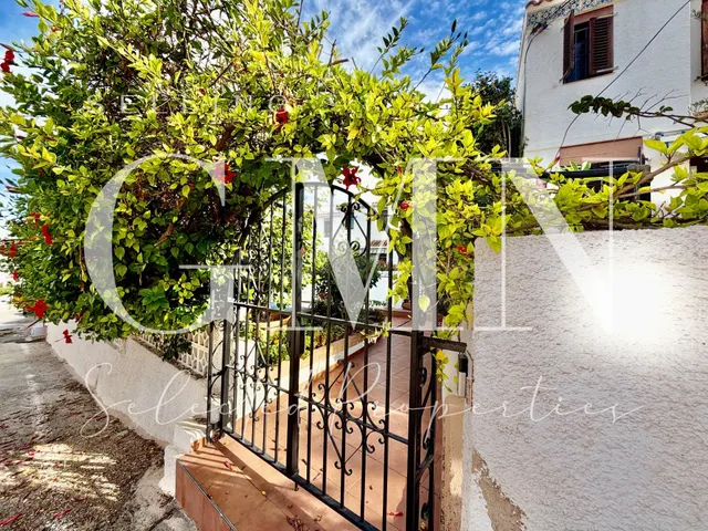 EXCELENTE VILLA EN ESQUINA EN ALBIR | MÁS PRIVACIDAD, LUZ Y  - foto 5