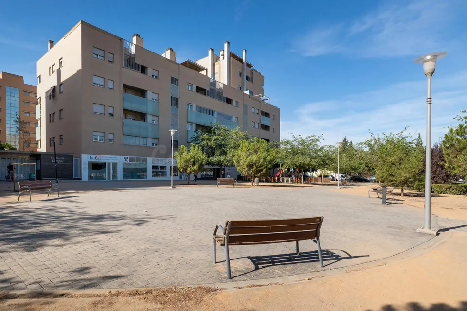 Local comercial en el Campus de la Salud