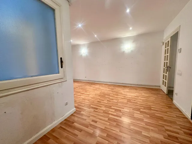 Piso Señorial en Balmes con  Doble Orientación — 19