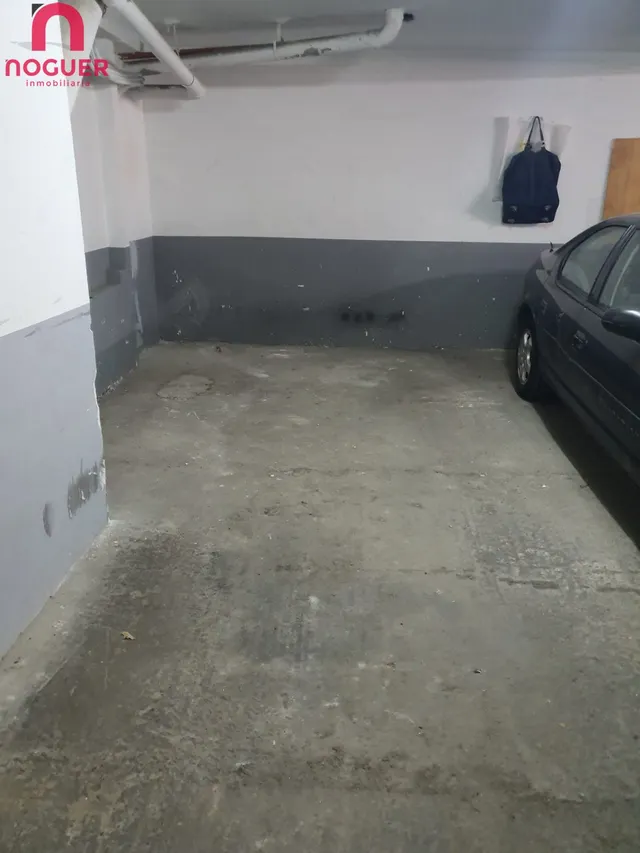 Plaza de garaje situada en la calle Vazquez Aroca — 3