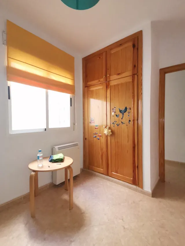 SE VENDE CASA EN PLENO CENTRO DE LOS VILLARES — 13