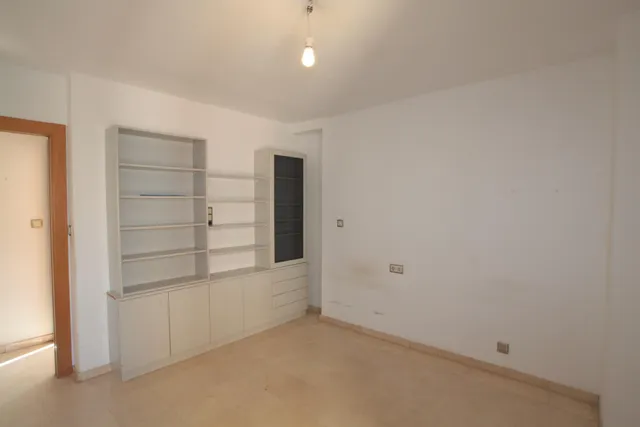 Piso en alquiler junto al Palacio de Congresos, 4 dormitorios, 2 baños — 18