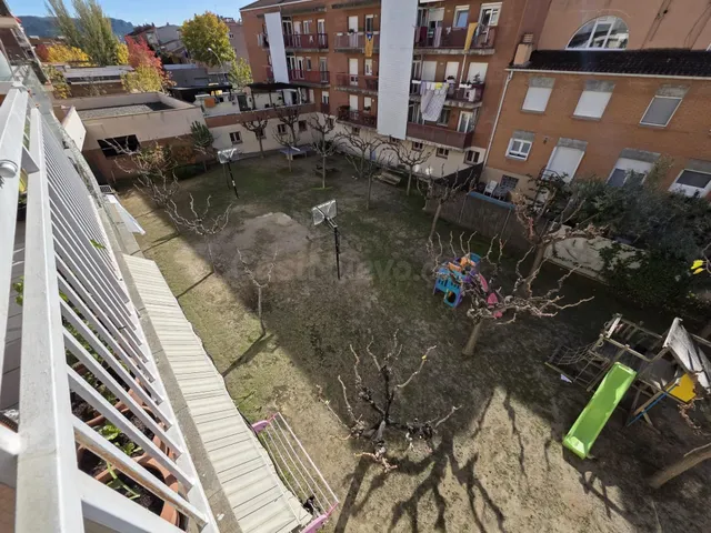 Venta piso en Igualada zona poble sec con jardín comunitario!! — 4