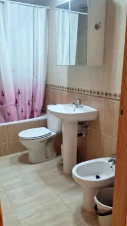 PISO DOS DORMITORIOS EN ALHAMA - foto 4