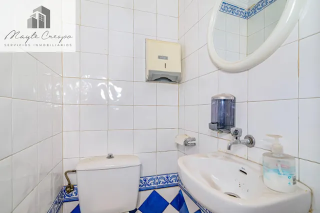Local en Venta en la Calle Sol — 18