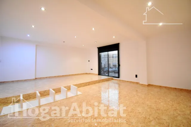 Espacio familiar y comodidad absoluta en este piso totalmente exterior con garaje privado cerrado — 30