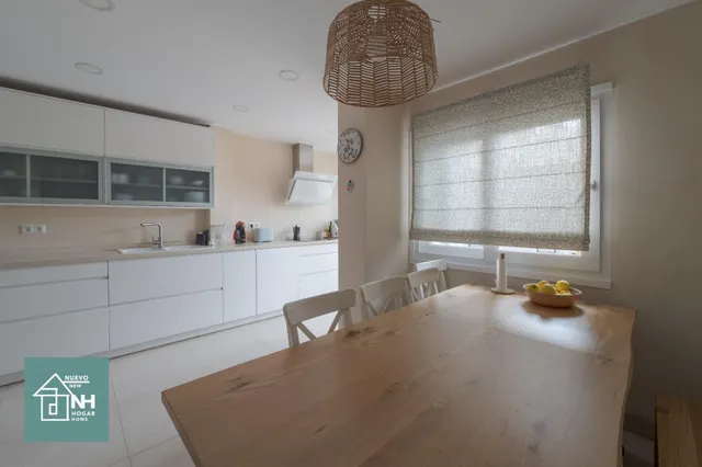 Piso de 154 m2 reformado, 4 dormitorios, luminoso y con trasteros en avenida de Andalucía — 15