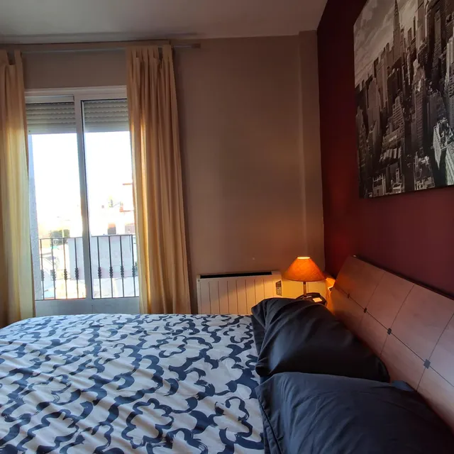 VIVE EN EL CENTRO: PISO CON ENCANTO EN LA PLAZA — 32