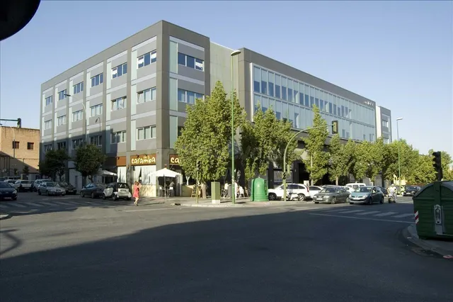 Venta de 4 Oficinas en Avda. Hytasa - Sevilla (Alquiladas) — 3