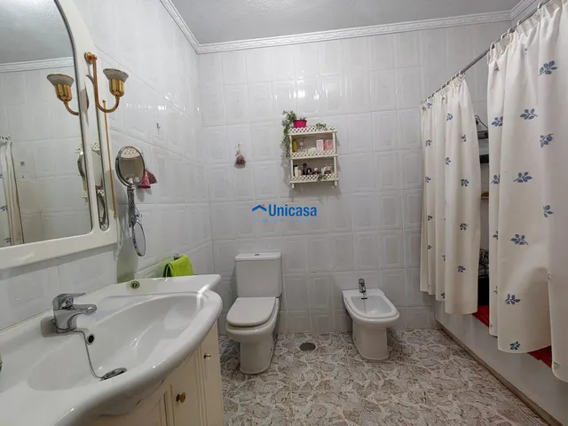 Casa mata en una sola planta con amplio garaje y precioso patio andaluz en el tomillar — 22