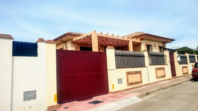 Se vende parcela de suelo en parte urbano, con pozo - ALHAURÍN DE LA TORRE — 11