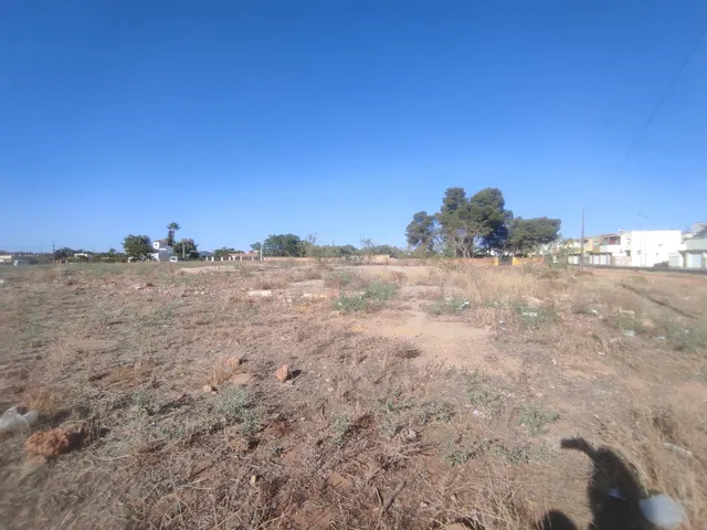 SUELO SIN EDIFICAR EN LAS LOMAS. FUTURO PROYECTO DE INVERSIÓN — 7